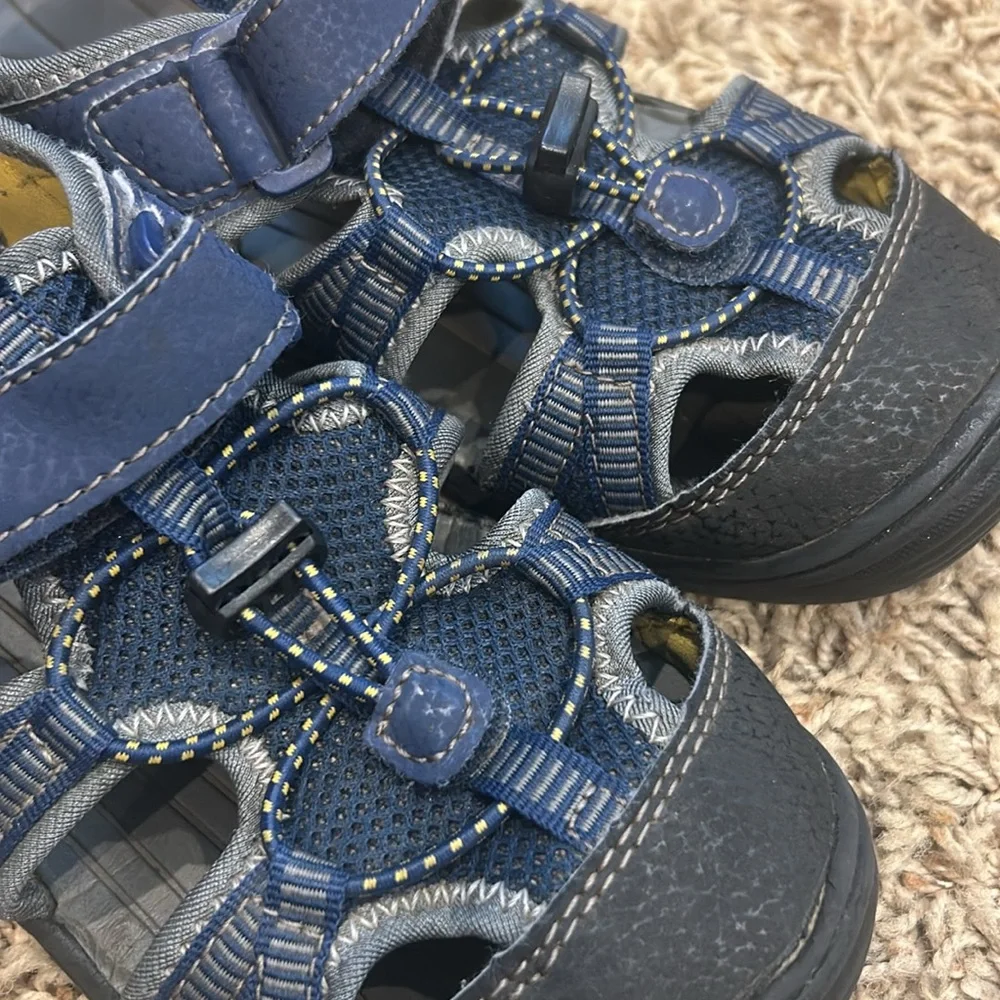 Sonoma sport sandals